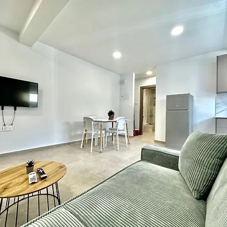 Serene Napa - Heart Of * איה נאפה