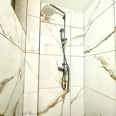 Serene Napa - Heart Of איה נאפה